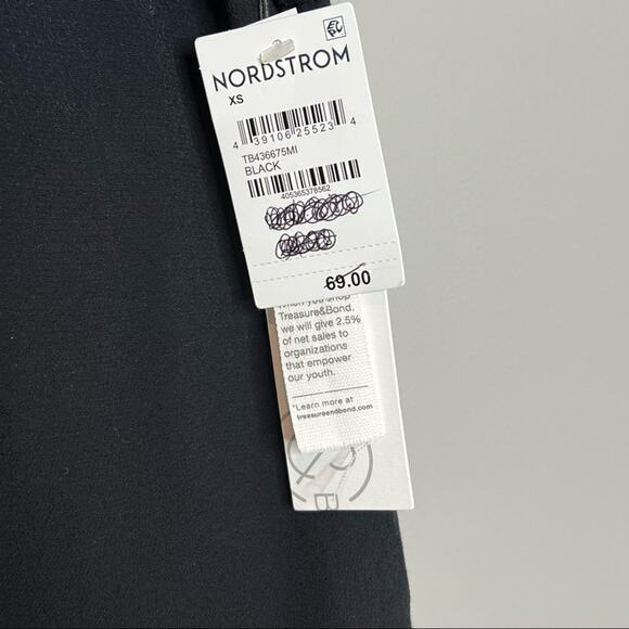 NWT Treasure & Bond Lightweight Black Short Sleeve Top Size XSmall - Picture 7 of 7